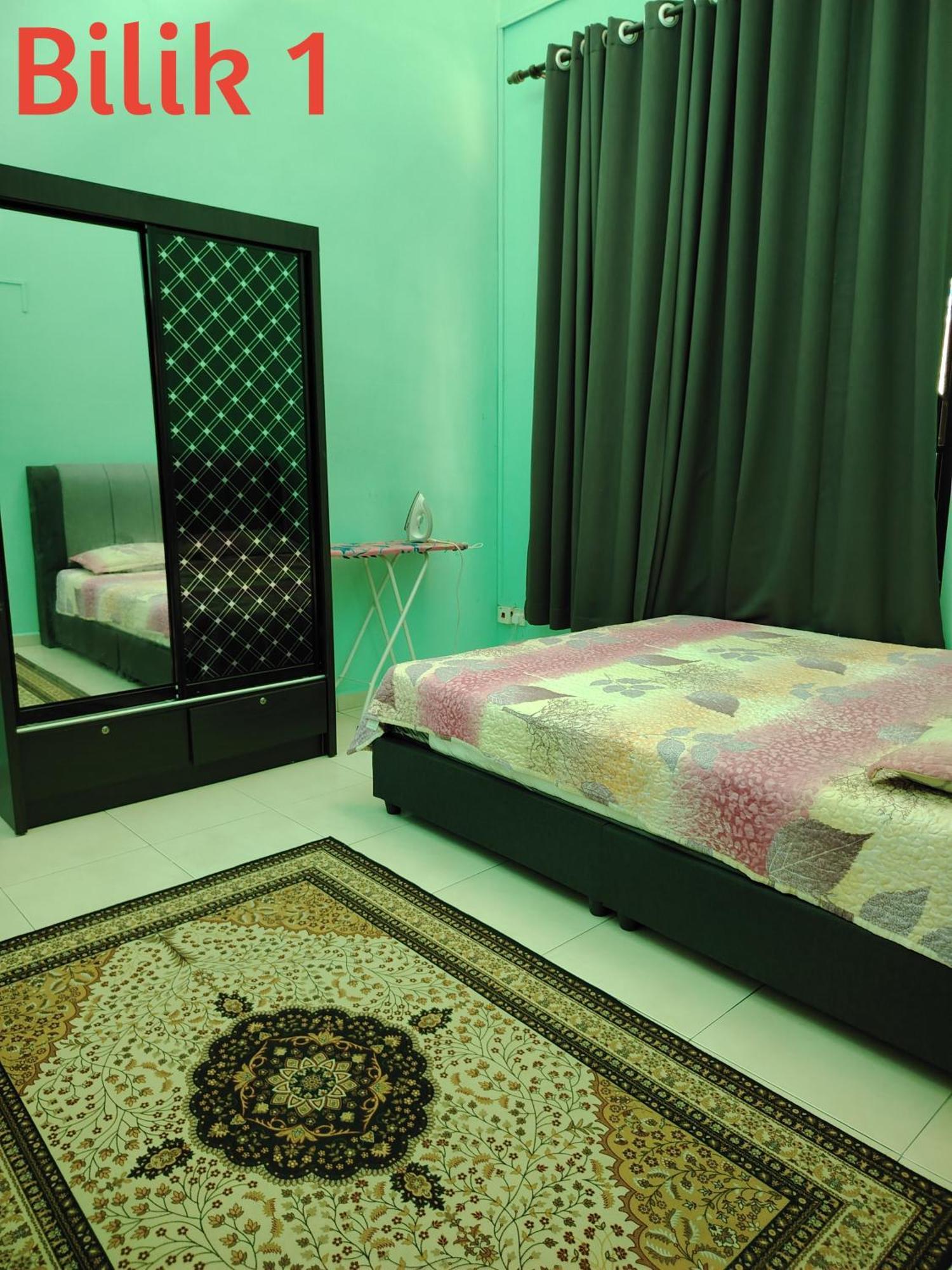 Afwan Homestay Klebang Melaka Екстериор снимка